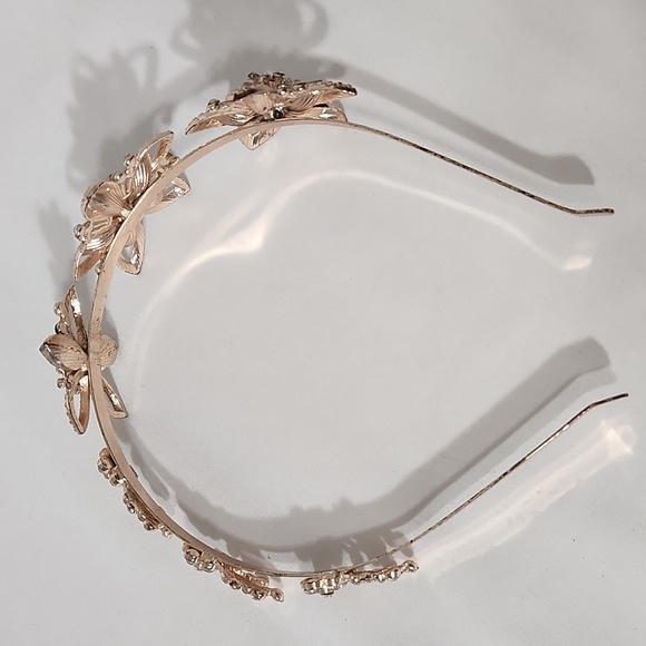 Sweet Claire Accessories Claires Rose Gold Rhinestone Flower Design